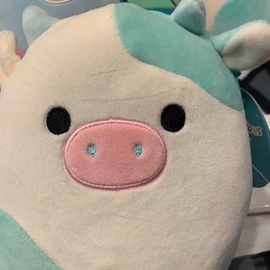Belana  COW 7 inch Squishmallow